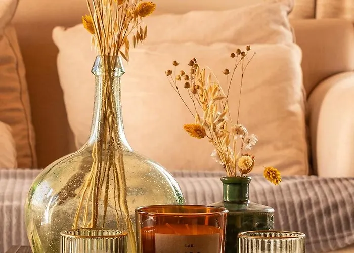 Willa Maurice Close To The