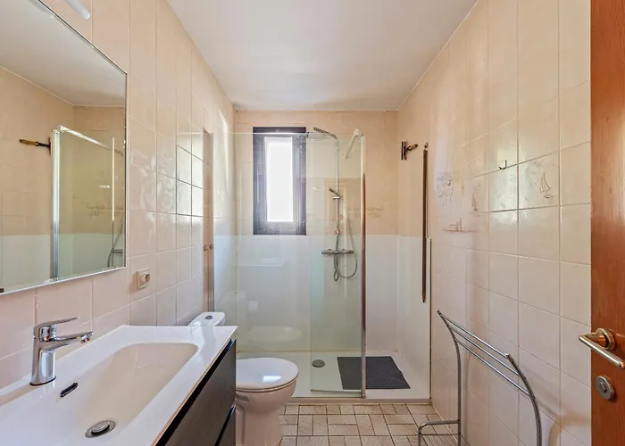 Maurice Close To The Willa